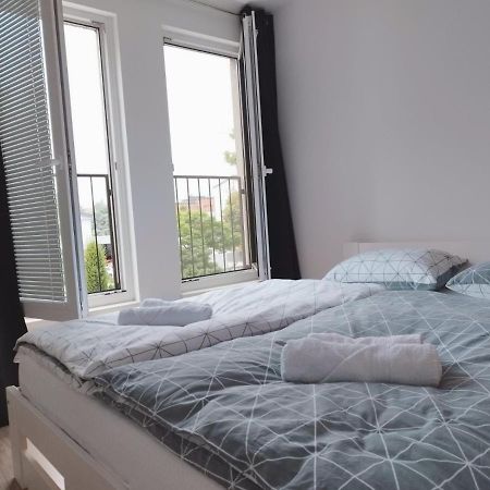 Apartment Sanya #3 Любляна Екстер'єр фото
