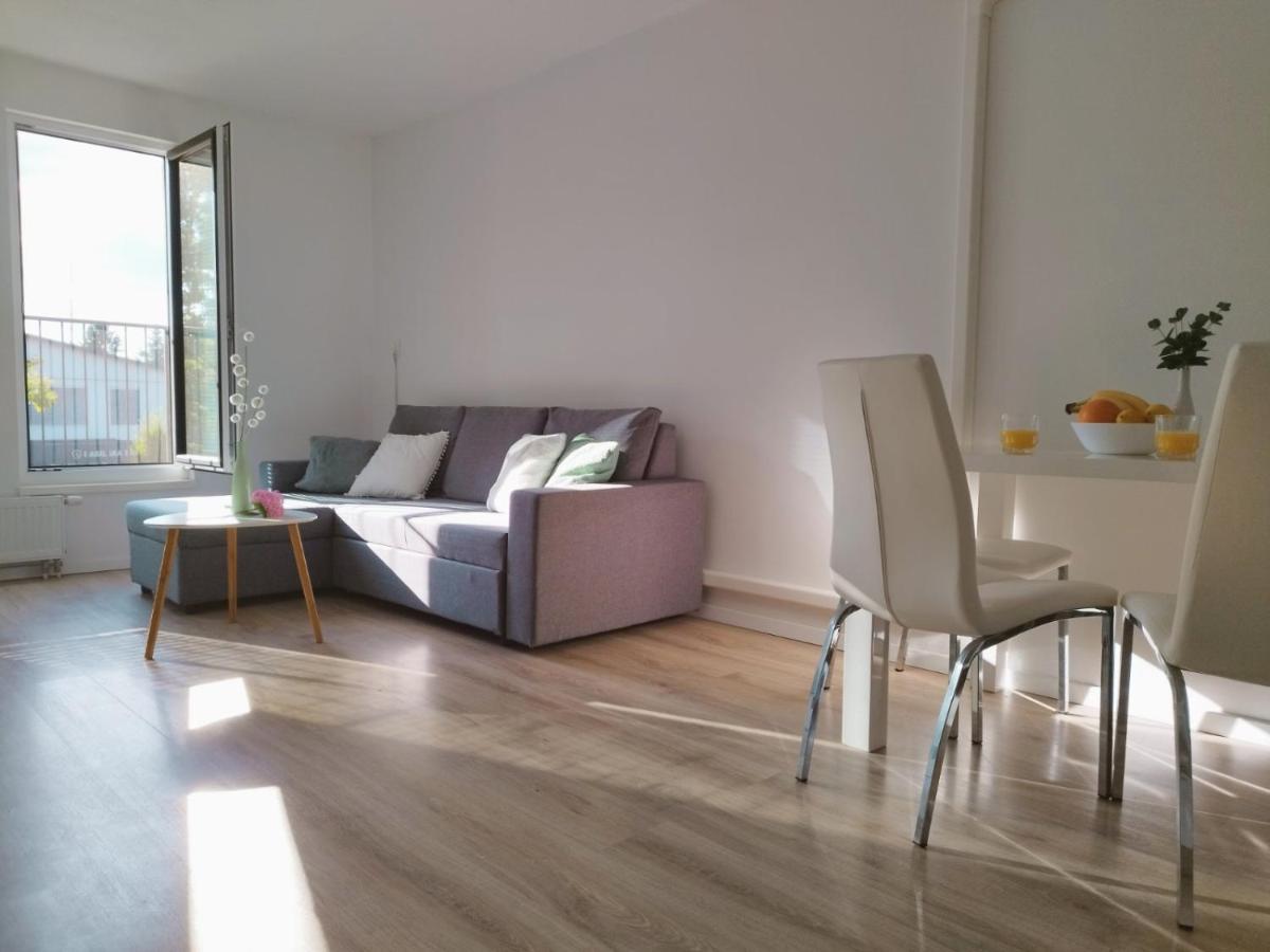 Apartment Sanya #3 Любляна Екстер'єр фото
